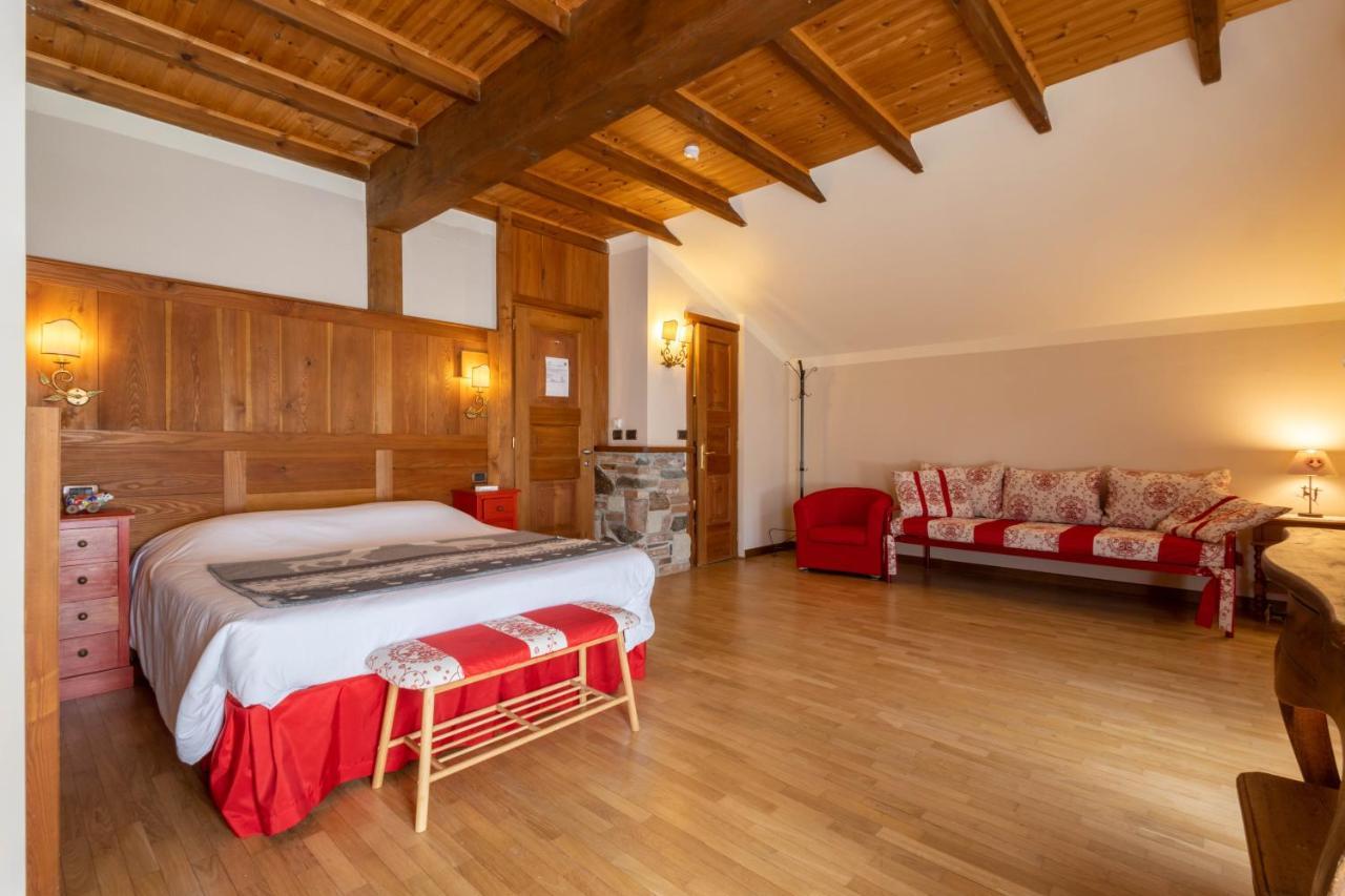 Alpine Forest Hotel Champoluc Exterior photo